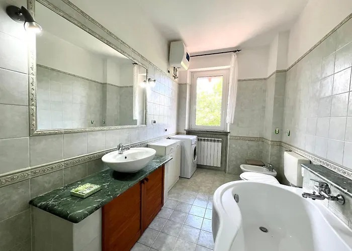 L'oasi Serena شقة Mombaldone